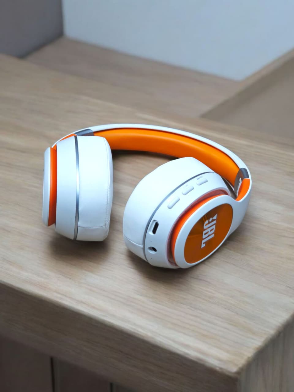 JBL™ LIVE HEADPHONES - Image 2